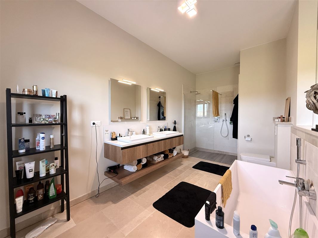 Splendide villa contemporaine avec charme!