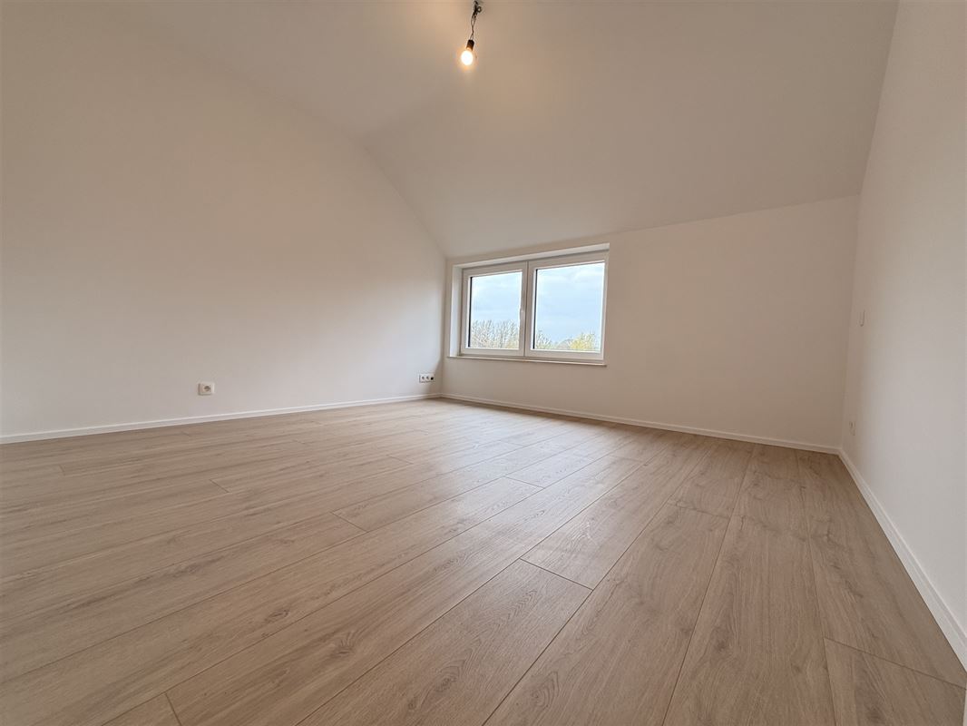 Jolie maison neuve! Belles finitions!