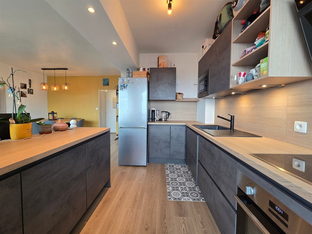Appartement rénové proche de l'ULB