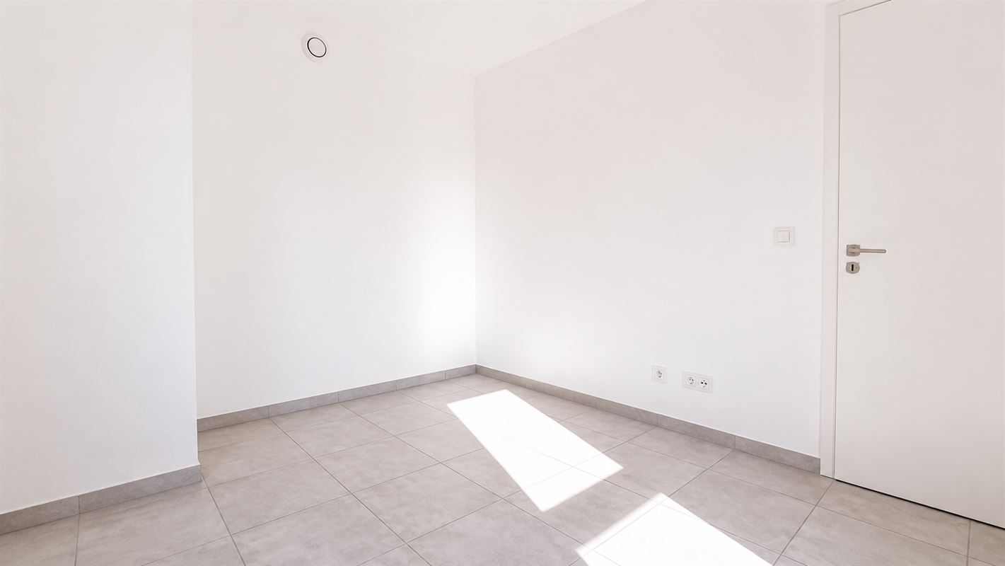 2E ETAGE - CENTRE ACCESSIBLE A PIED - CALME