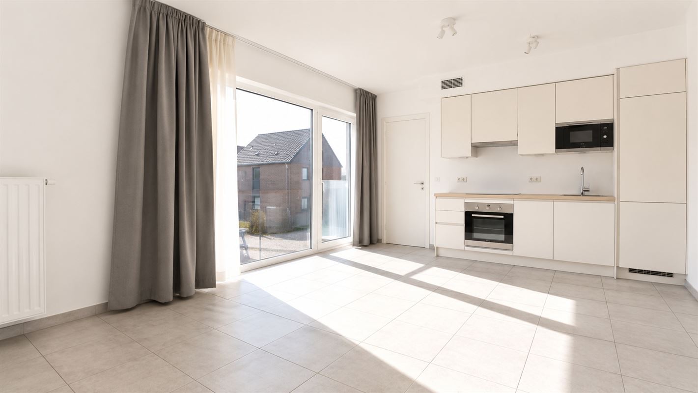 2E ETAGE - CENTRE ACCESSIBLE A PIED - CALME