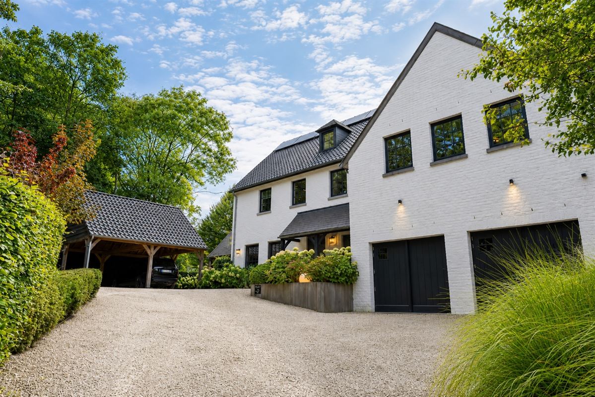 Splendide villa de qualité avec piscine!