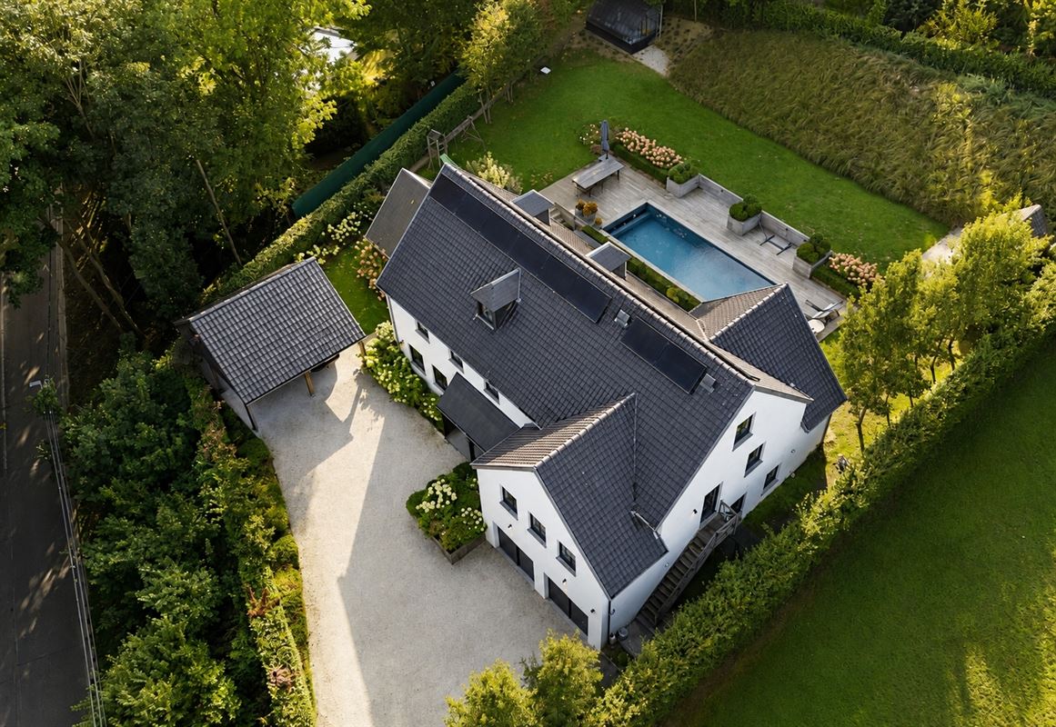 Splendide villa de qualité avec piscine!