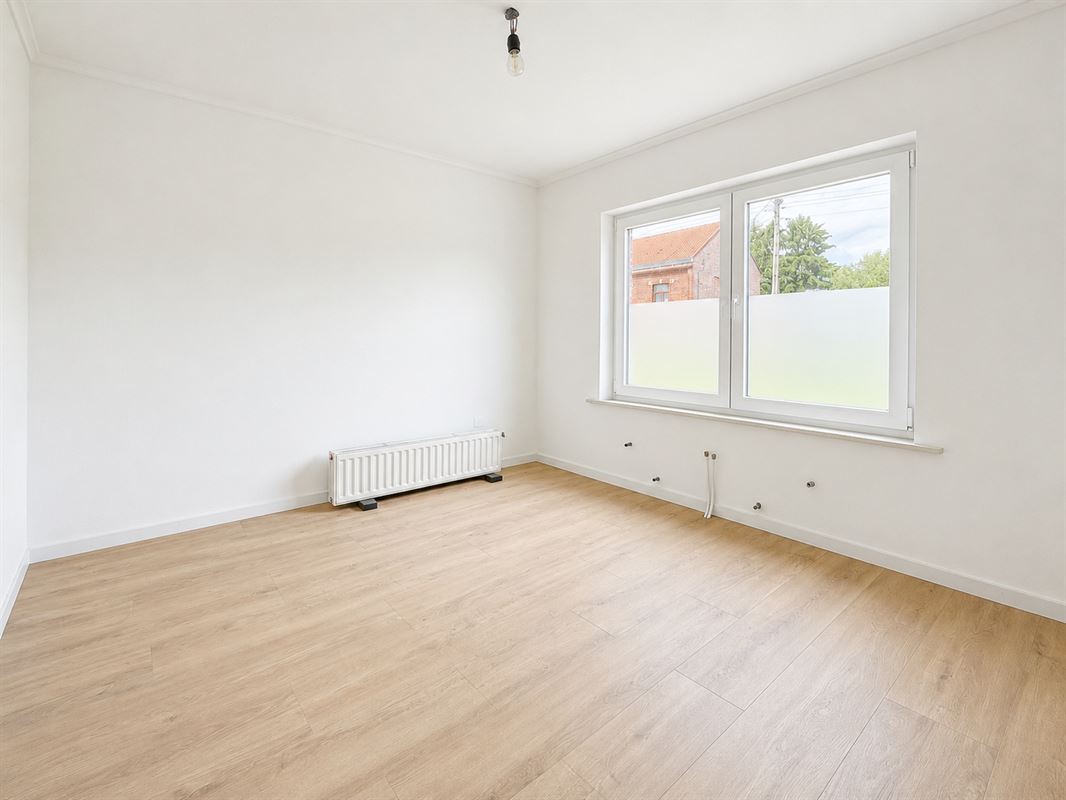 PLAIN-PIED RENOVE - CALME - COMMERCES A 5'