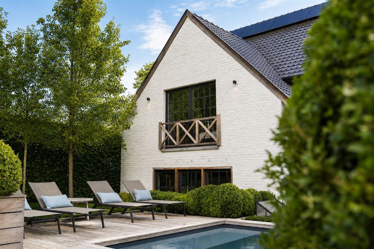 Splendide villa de qualité avec piscine!