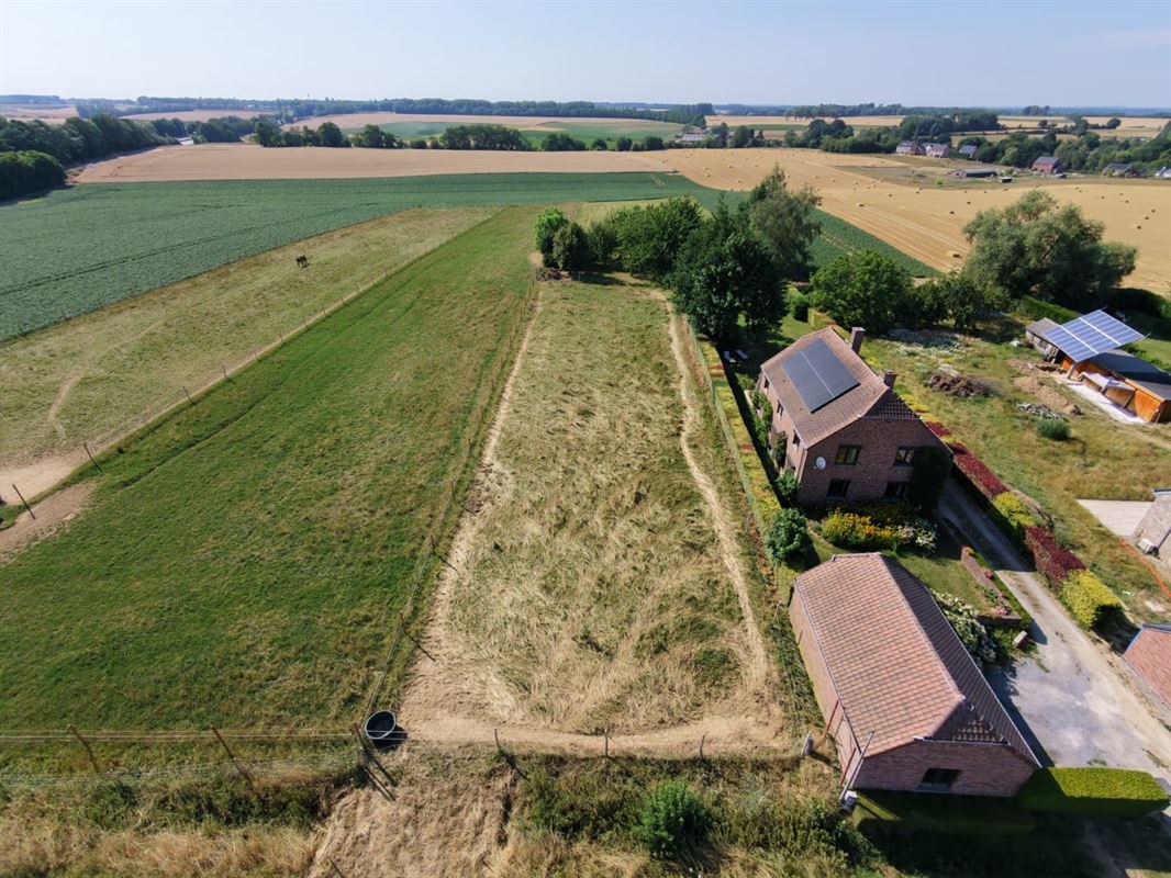 Terrain à bâtir de 15,57 ares !!