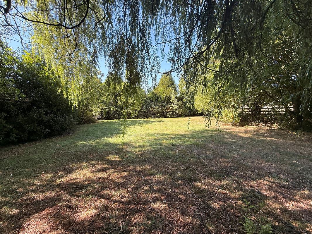 Jolie maison avec grand jardin à Grand-Leez