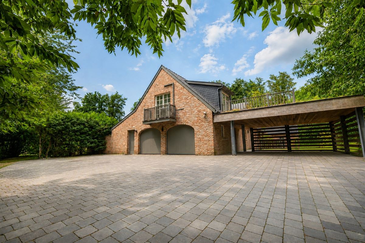 MAISON D’ARCHITECTE – 680 M² – 6 CH. – 51 ARES – ESPACE WELLNESS