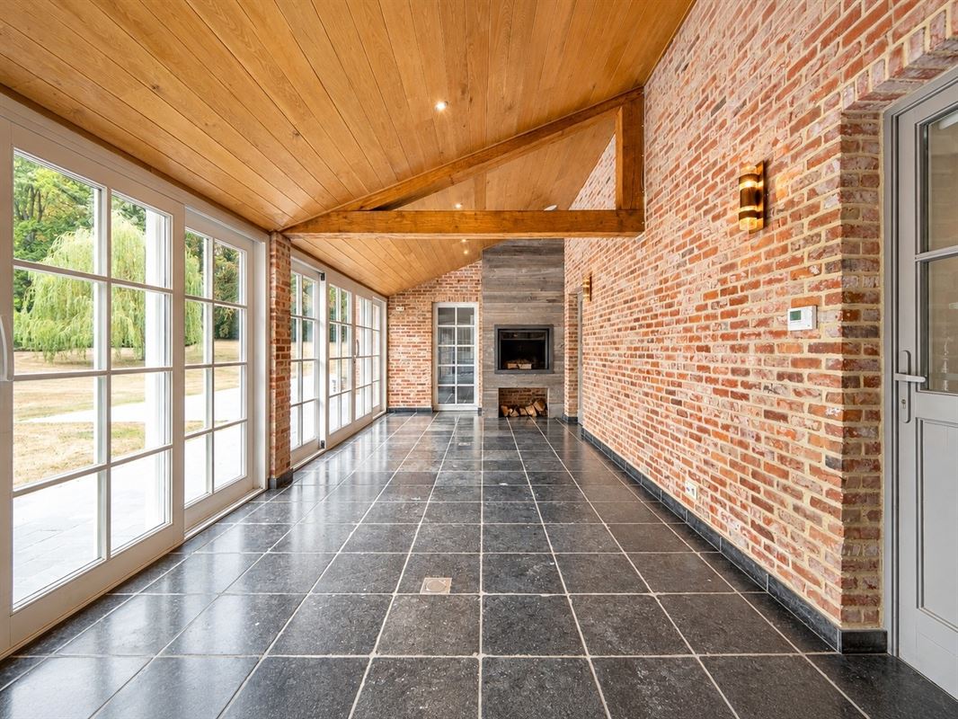 MAISON D’ARCHITECTE – 680 M² – 6 CH. – 51 ARES – ESPACE WELLNESS