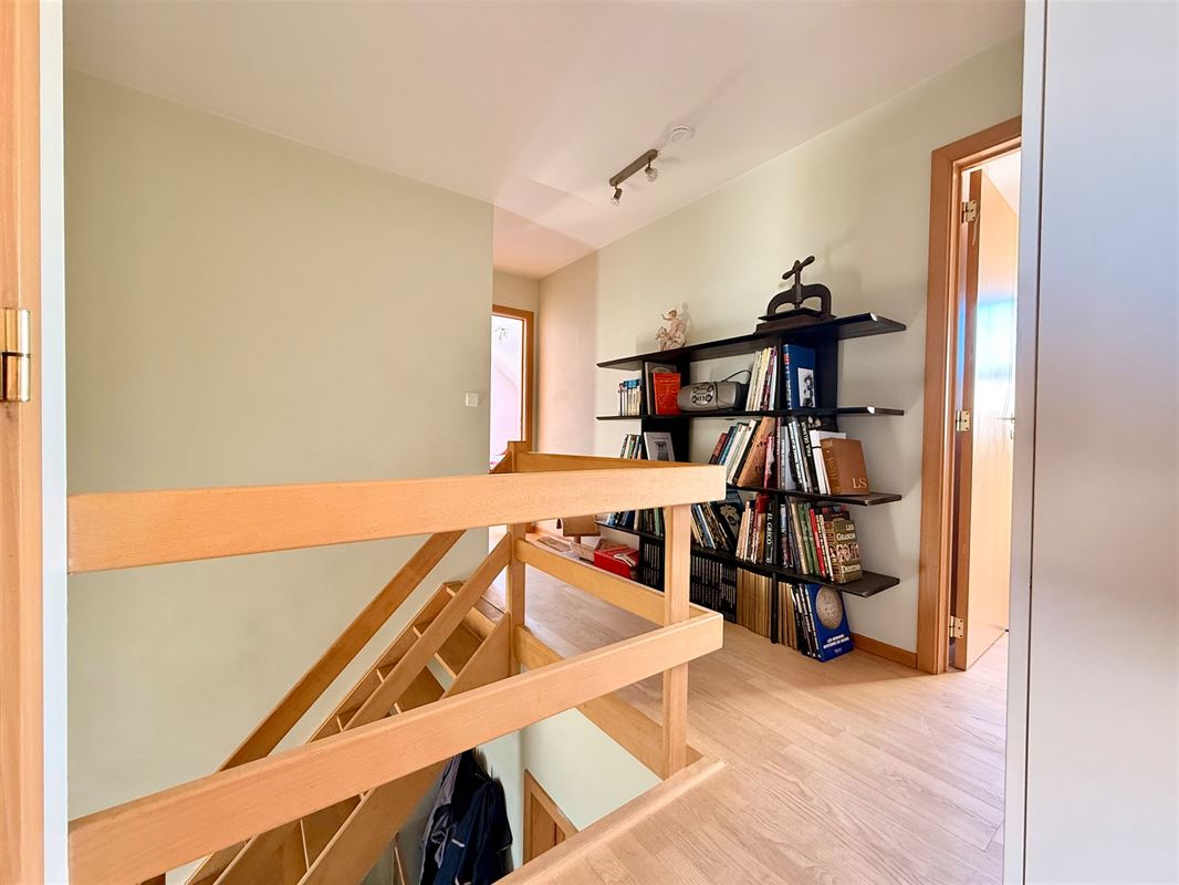Jolie maison avec grand jardin à Grand-Leez