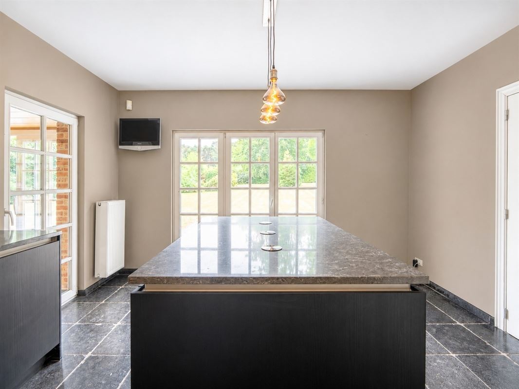 MAISON D’ARCHITECTE – 680 M² – 6 CH. – 51 ARES – ESPACE WELLNESS