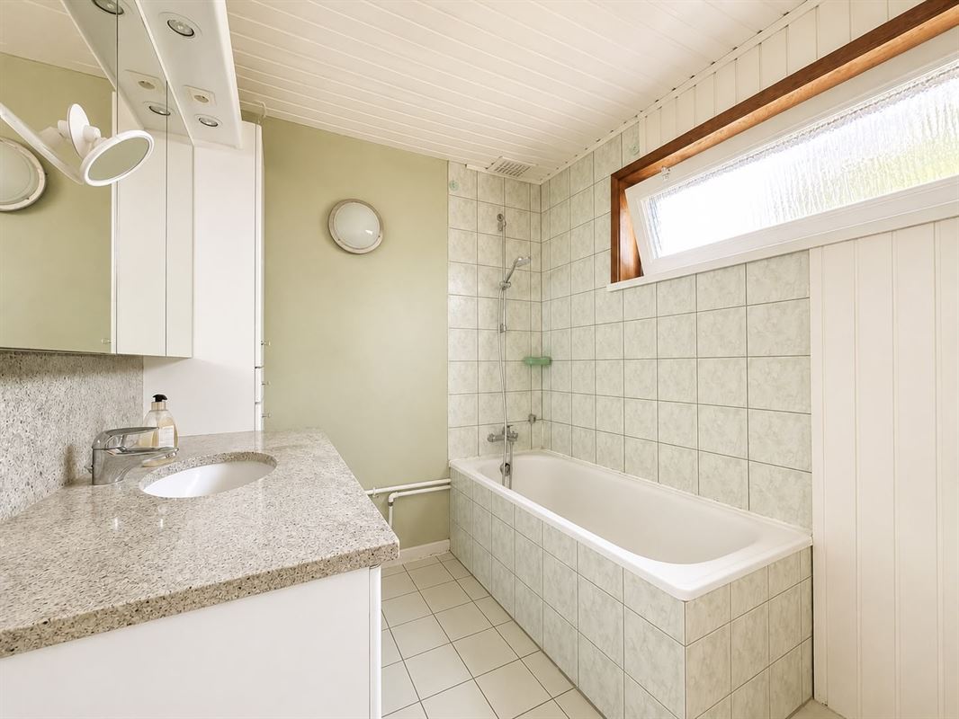 MAISON DE PLAIN-PIED - CALME - JARDIN