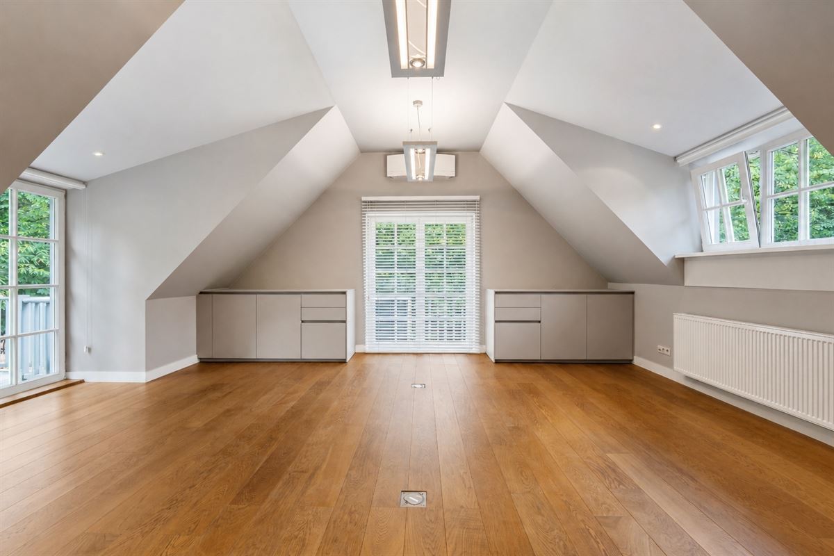 MAISON D’ARCHITECTE – 680 M² – 6 CH. – 51 ARES – ESPACE WELLNESS