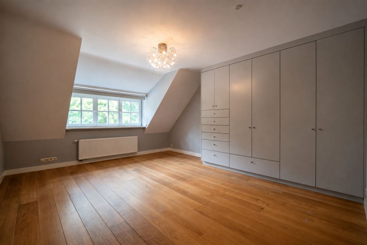 MAISON D’ARCHITECTE – 680 M² – 6 CH. – 51 ARES – ESPACE WELLNESS