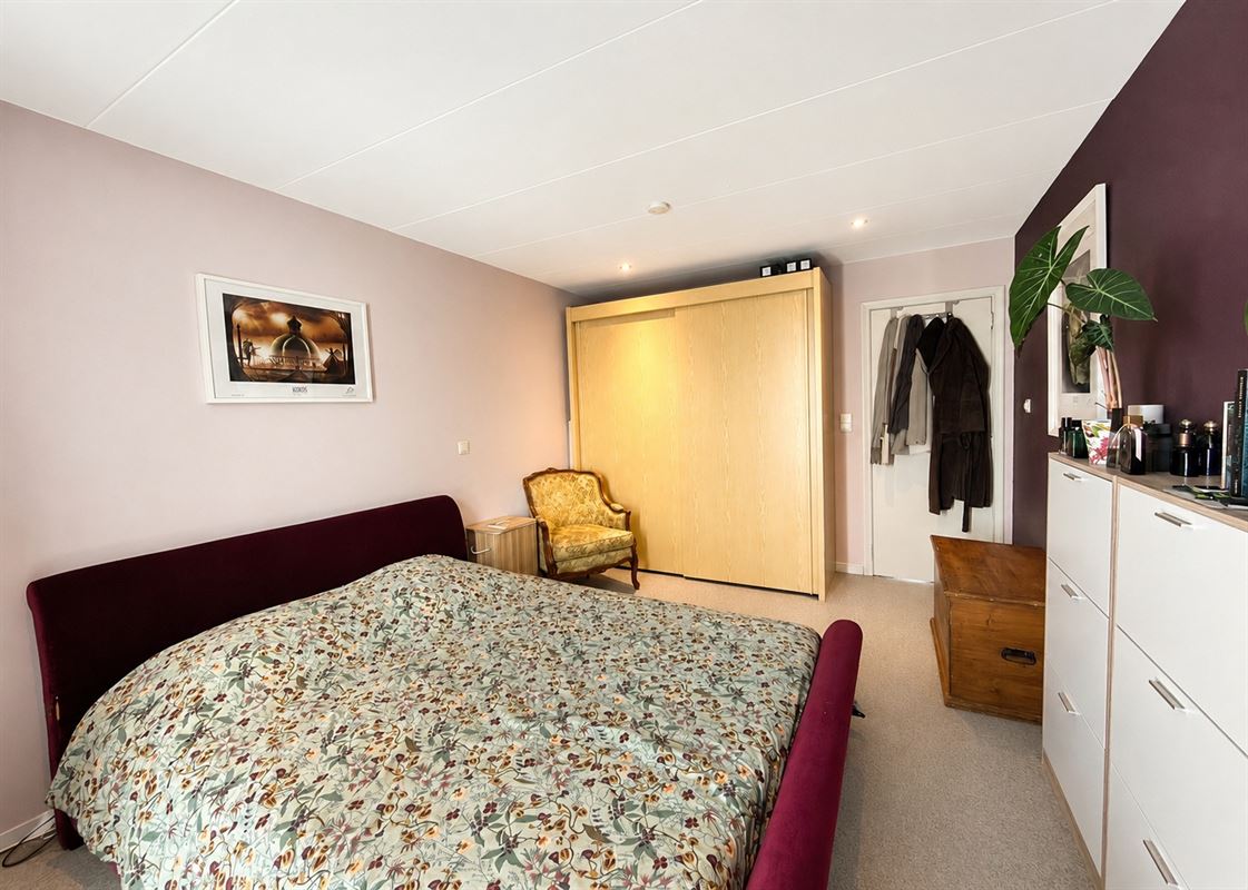 CHARMANT APPARTEMENT 1CH + GARAGE - IDÉALEMENT SITUÉ