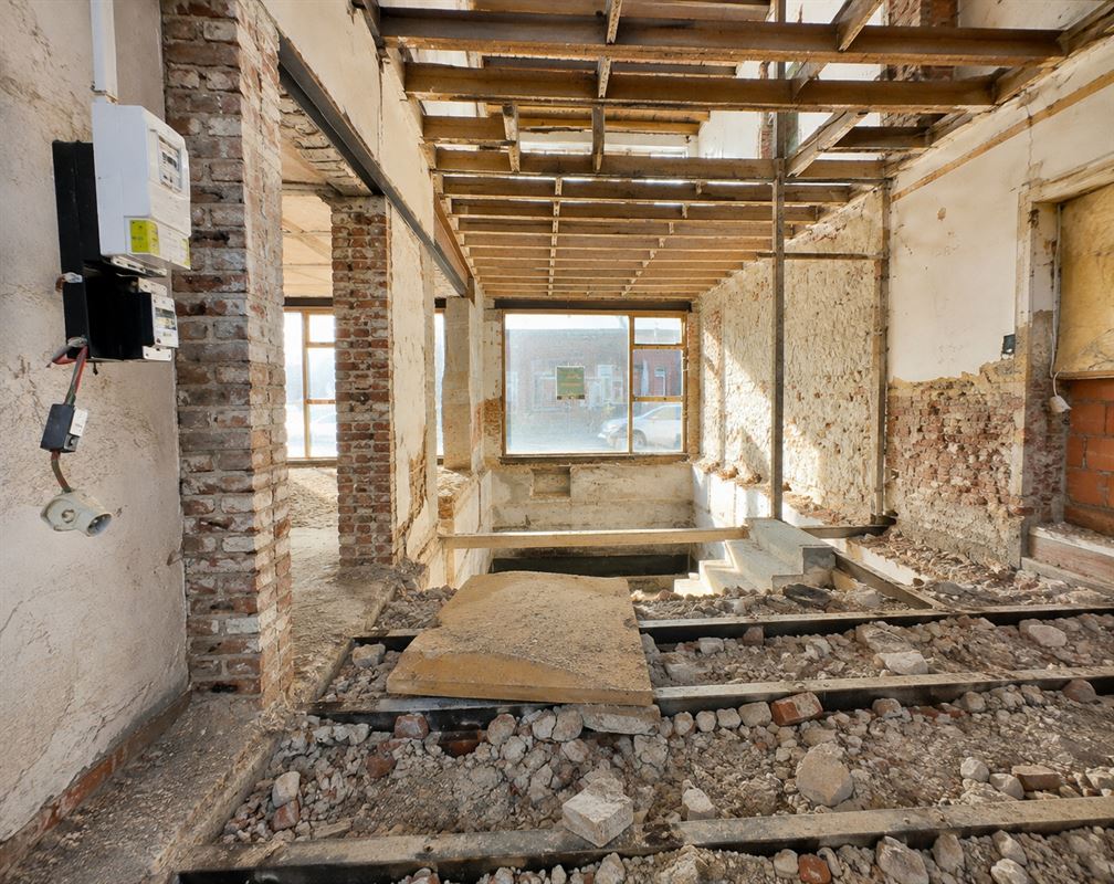 Immeuble de rapport - 2 logements + commerce