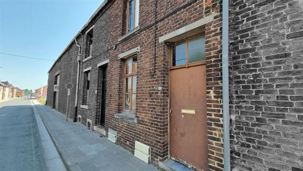 SOUS OPTION - PLUS DE VISITE - Maison à restaurer + jardin