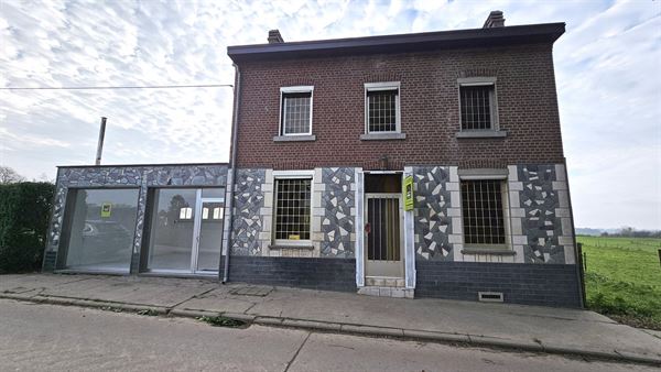 SOUS OPTION - PLUS DE VISITE - Maison 4 façades à rénover + jardin