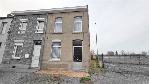 SOUS OPTION - PLUS DE VISITE - Maison 3 façades à rénover + jardin