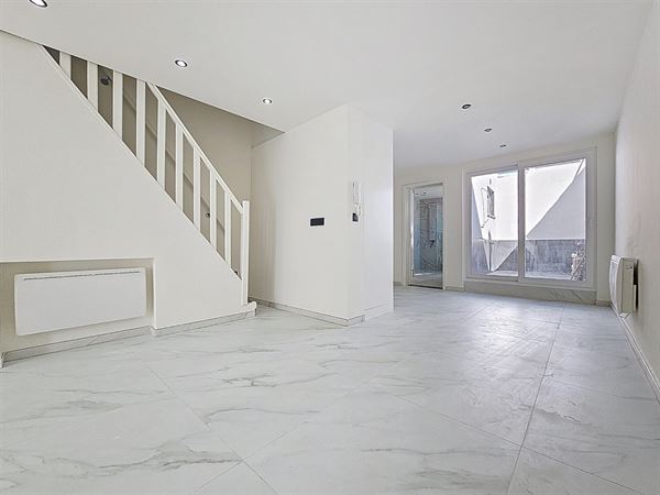 SOUS OPTION - PLUS DE VISITE - Maison habitable rapidement + cour