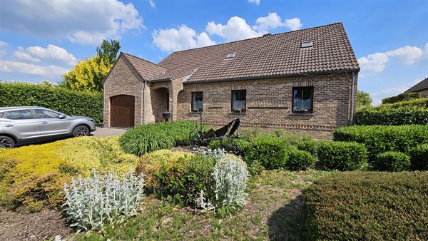 Chouette villa en semi plain-pied + terrasse et jardin