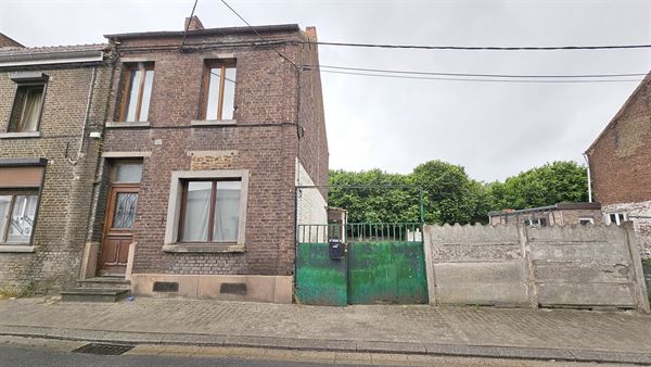 Maison 3 façades  à restaurer 