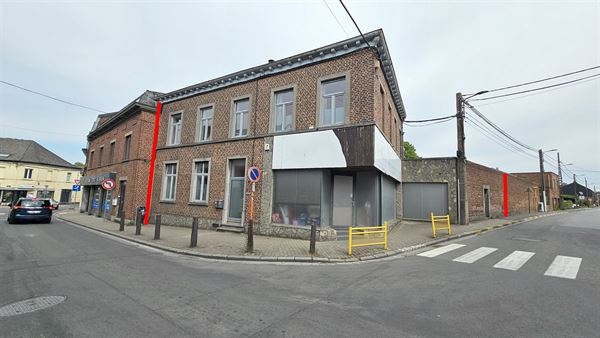 Bâtiment de plus de 400 m² dans le centre de Dour