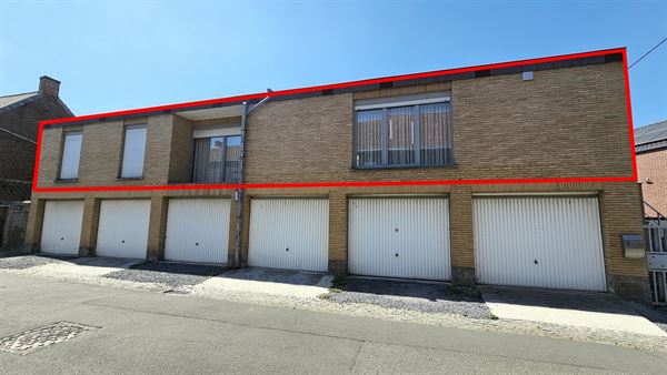 SOUS OPTION - PLUS DE VISITE - Appartement avec superbe terrasse et entrepôt de 100 m²