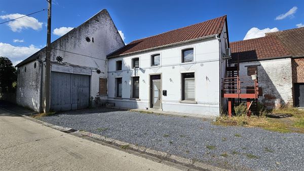 Maison avec grange de 70 m² et beau jardin