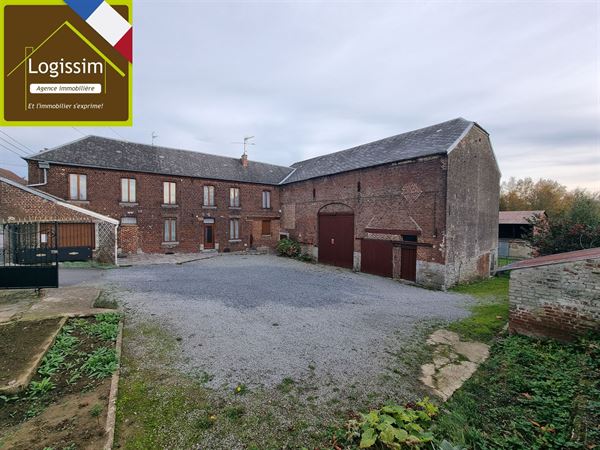 Corps de ferme sur une parcelle de plus d'un hecatre 