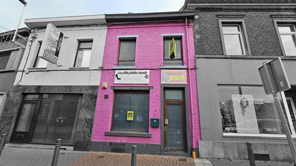 Surface commerciale dans le centre de Dour