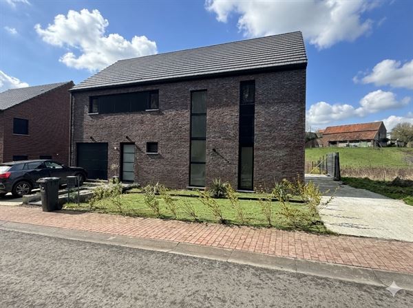 SOUS OPTION - PLUS DE VISITE - Superbe maison 4 façades construction 2022 