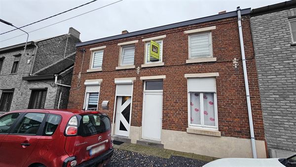 SOUS OPTION - PLUS DE VISITE - Grande maison à rénover + jardin