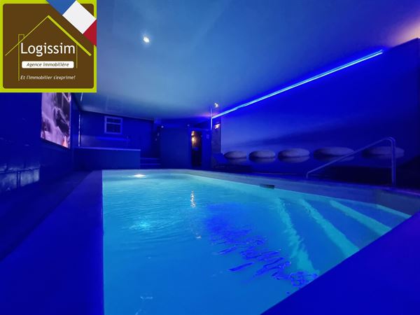 Ensemble immobilier avec habitation principale de 230m² / Espace Wellness / Gîtes / châlet