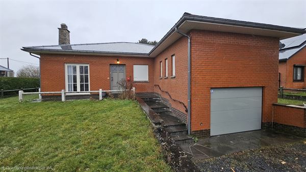 Villa habitable de plain-pied + garage et jardin