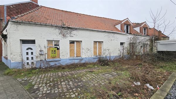 SOUS OPTION - PLUS DE VISITE - Maison à restaurer + jardin