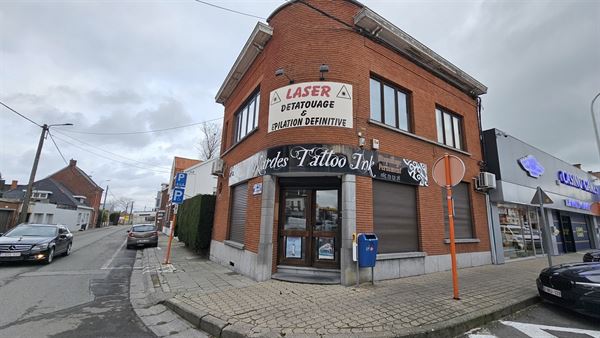 Commerce + appartement du gérant