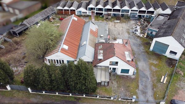 Ensemble immobilier sur 1 hectare 85 ares