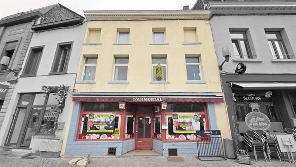 Centre de Péruwelz, commerce + appartement du gérant