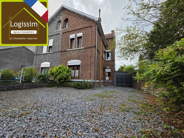 Maison semi-individuelle de type bourgeoise 