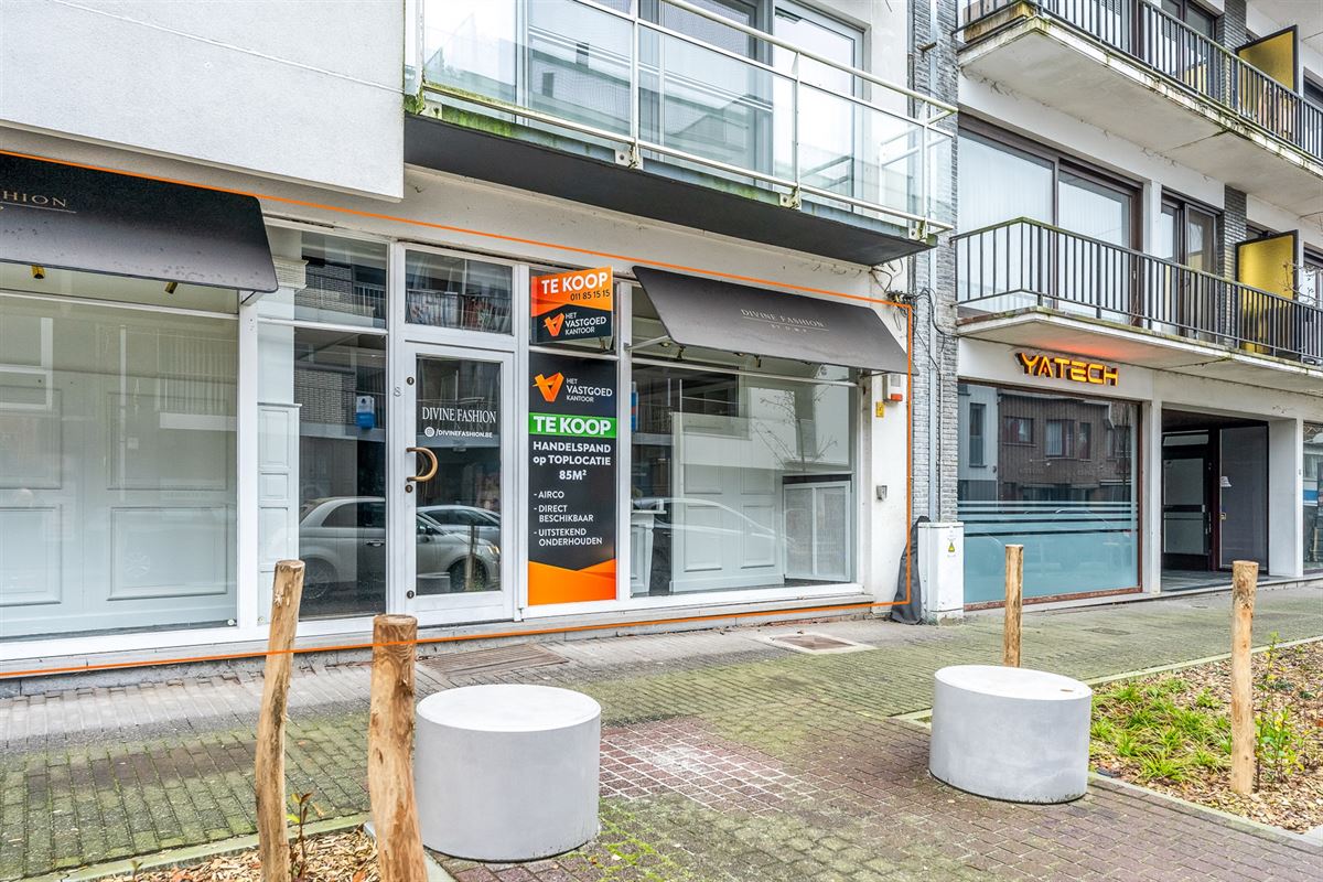 VOLLEDIG UITGERUST EN GOED ONDERHOUDEN HANDELSPAND OP TOP LOCATIE TE BERINGEN CENTRUM
