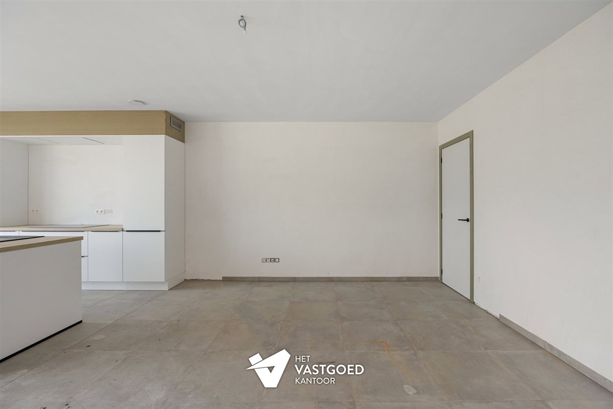 MODERNE AFGEWERKTE NIEUWBOUWWONING OP CENTRALE EN RUSTIGE LIGGING TE PEER