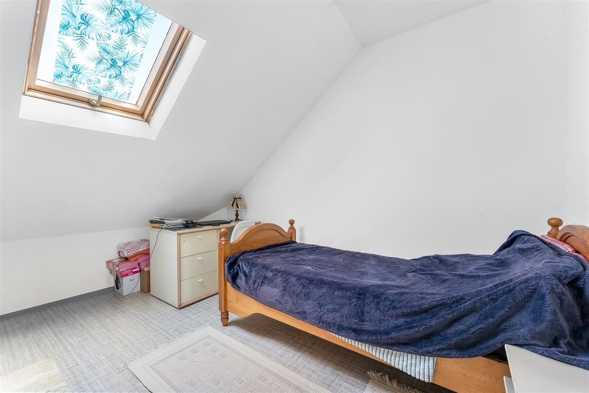 DUPLEX APPARTEMENT MET 2 SLAAPKAMERS TE PAAL