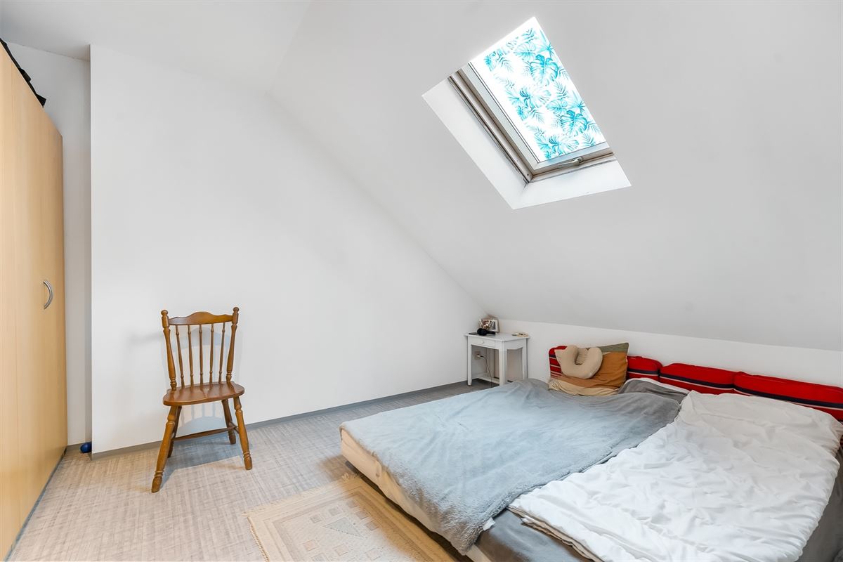 DUPLEX APPARTEMENT MET 2 SLAAPKAMERS TE PAAL