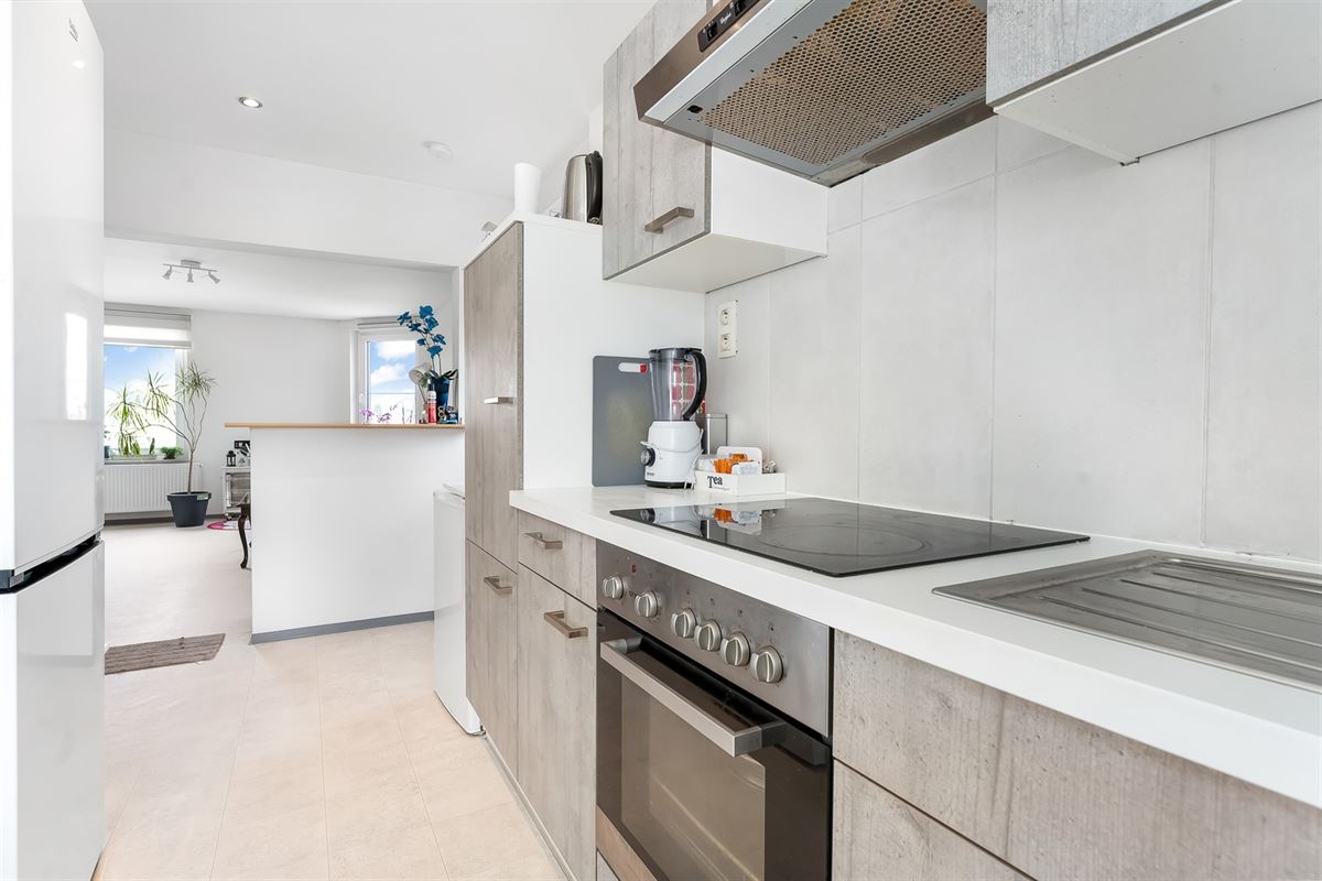 DUPLEX APPARTEMENT MET 2 SLAAPKAMERS TE PAAL