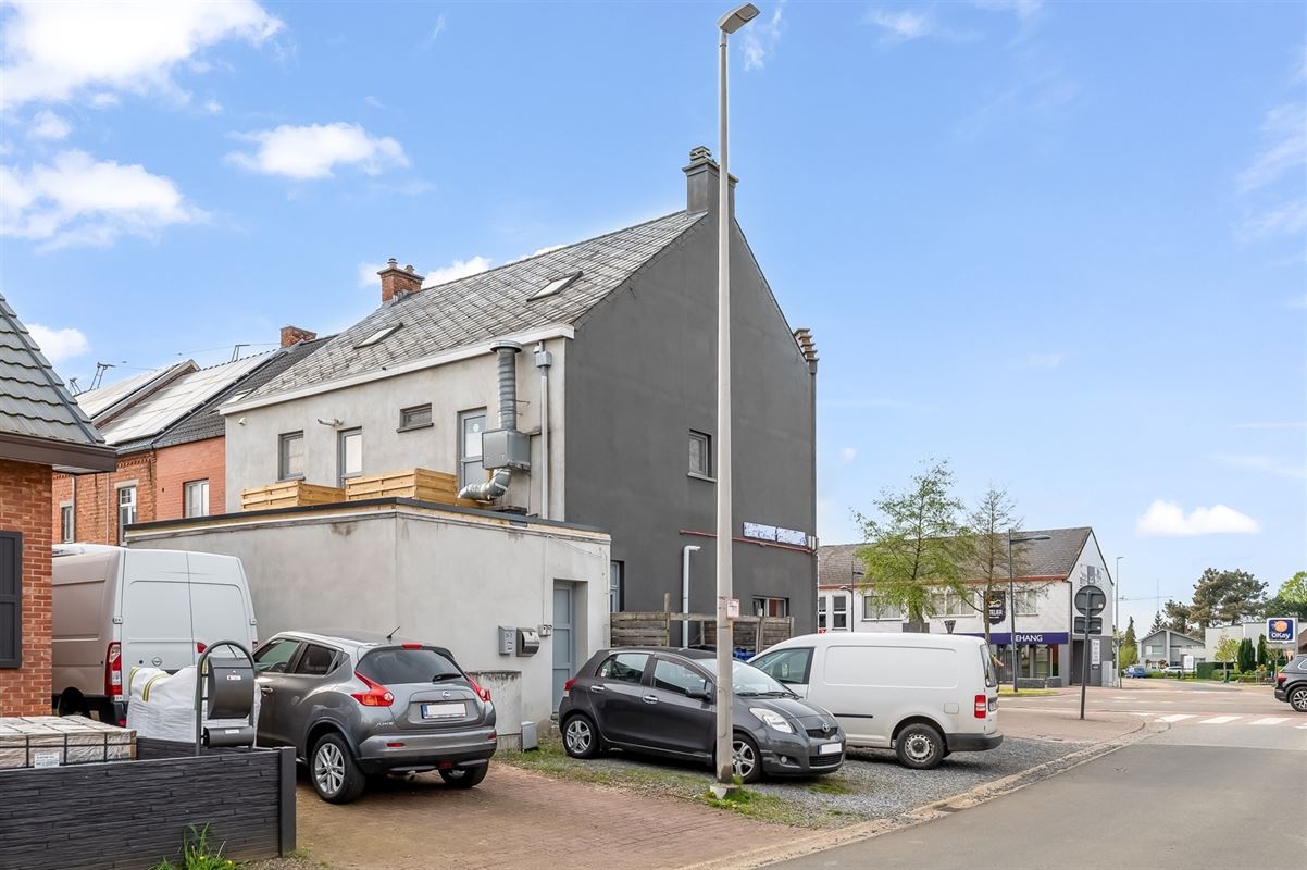 DUPLEX APPARTEMENT MET 2 SLAAPKAMERS TE PAAL