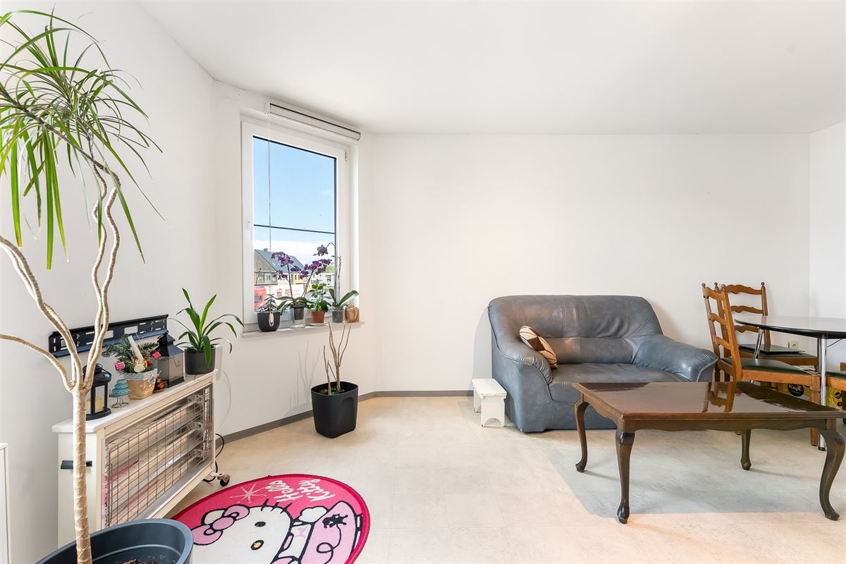 DUPLEX APPARTEMENT MET 2 SLAAPKAMERS TE PAAL