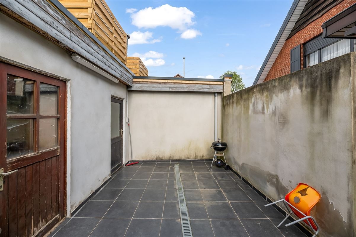 DUPLEX APPARTEMENT MET 2 SLAAPKAMERS TE PAAL