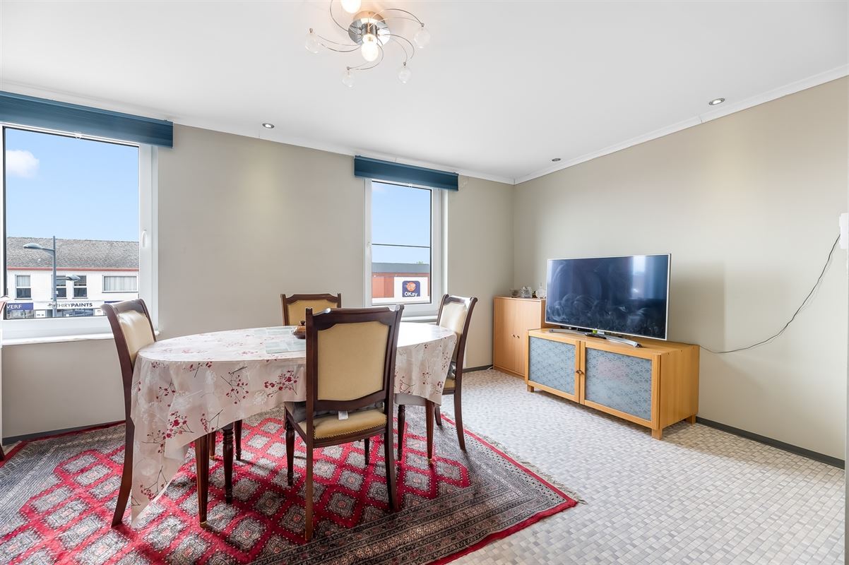 DUPLEX APPARTEMENT MET 2 SLAAPKAMERS TE PAAL