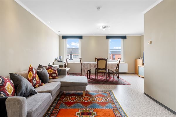 DUPLEX APPARTEMENT MET 2 SLAAPKAMERS TE PAAL